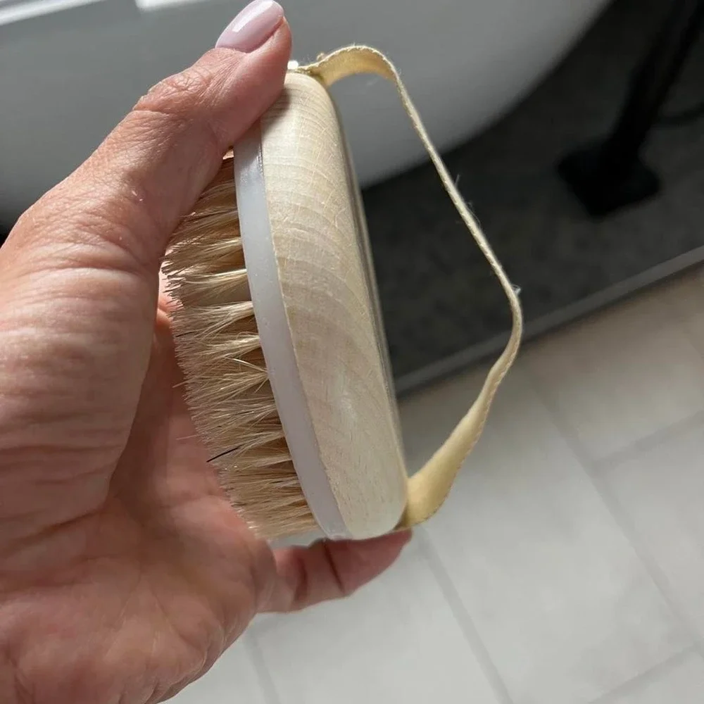 Daily Concepts Dry Exfoliation Body Brush NEW White Bristles